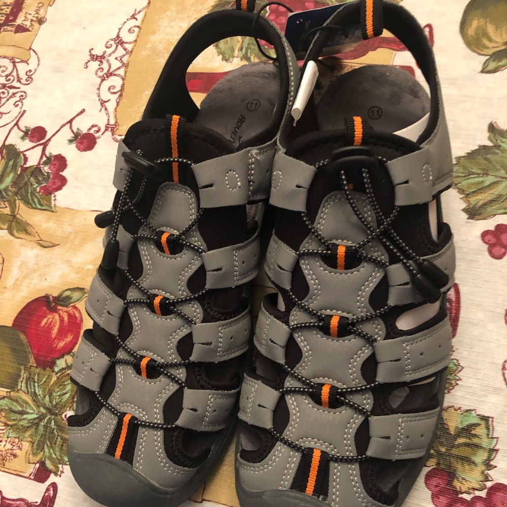 Adventure Ridge Hiking Sandals